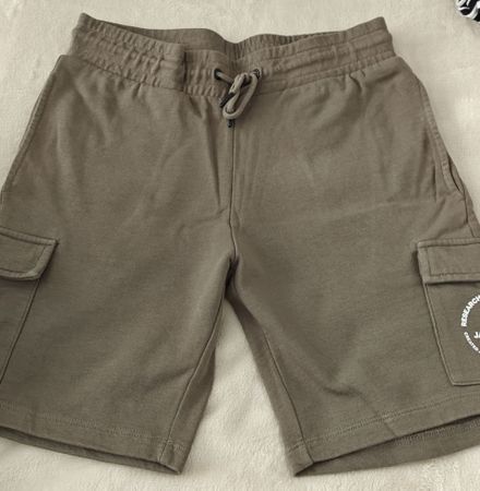 Jack & Jones Cargo Shorts olivgrün neuwertig Grösse XS