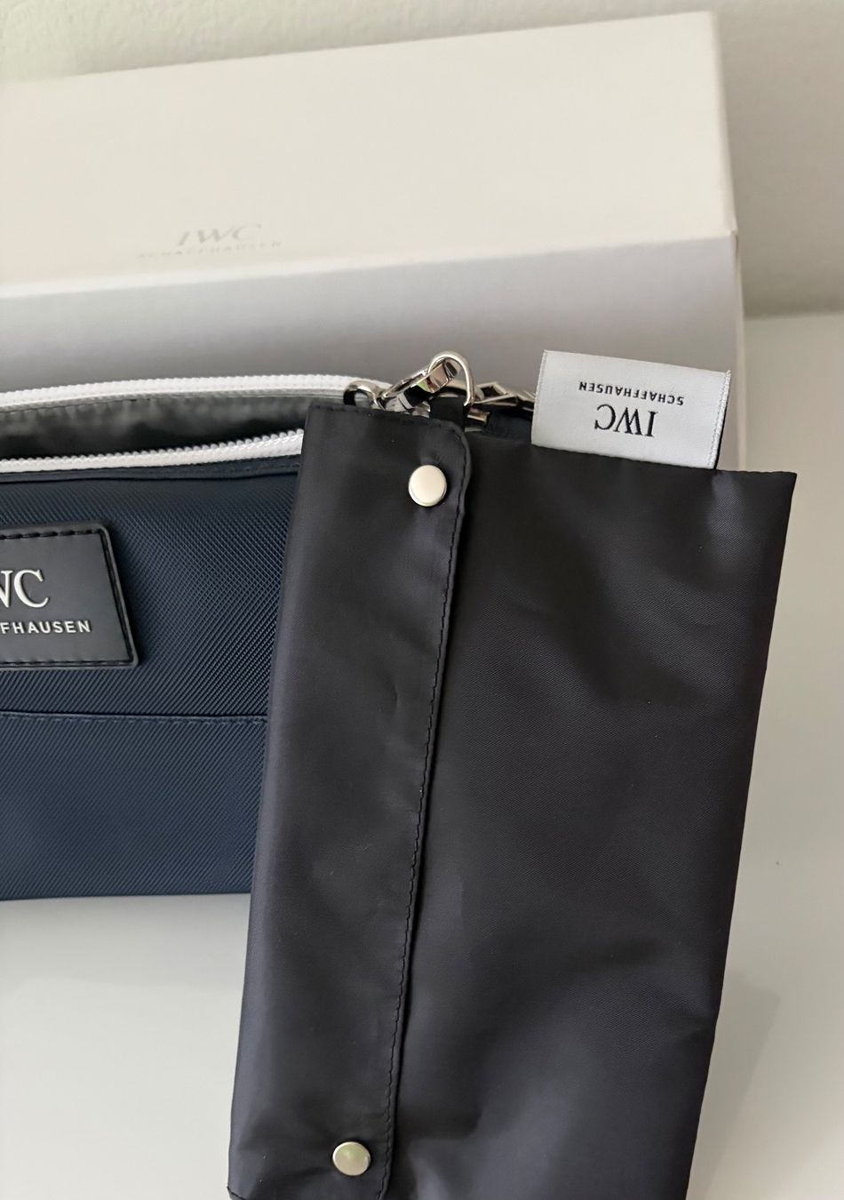Custodie per cosmetici: IWC POUCH – Nuovo e nell'imballaggio originale da Benken ZH venduto da Teessino 2