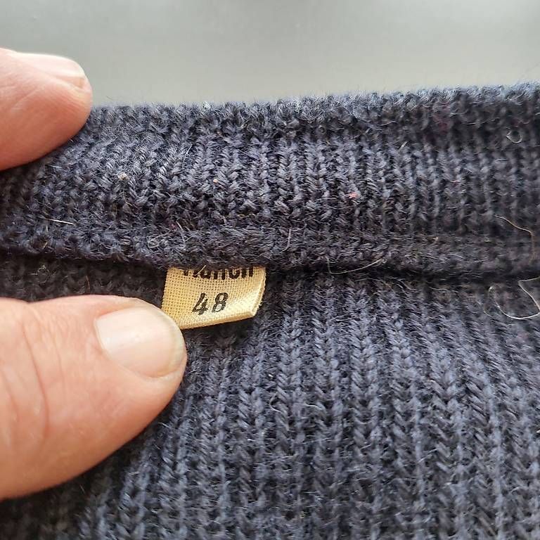 Schweizer Armee Uniformi: Militärpullover Gr.48 Handschuhe Camounflage Offiziergürtel – Usato da Ermenswil venduto da Ingram0 3