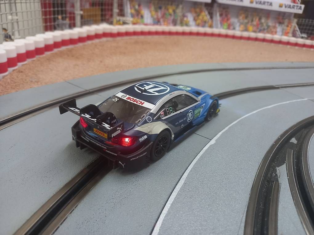 Carrera Piste: Carrera Digital 132 BMW M4 DTM – Usato da Langenthal venduto da noa_9wcy 2