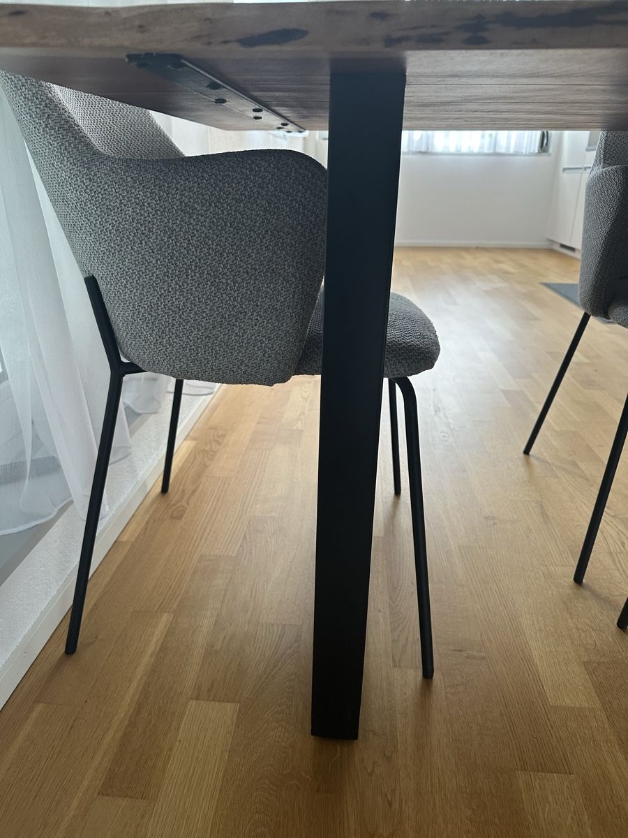 Tische: Esstisch aus Holz – Gebraucht aus Münchwilen TG von semi31 2