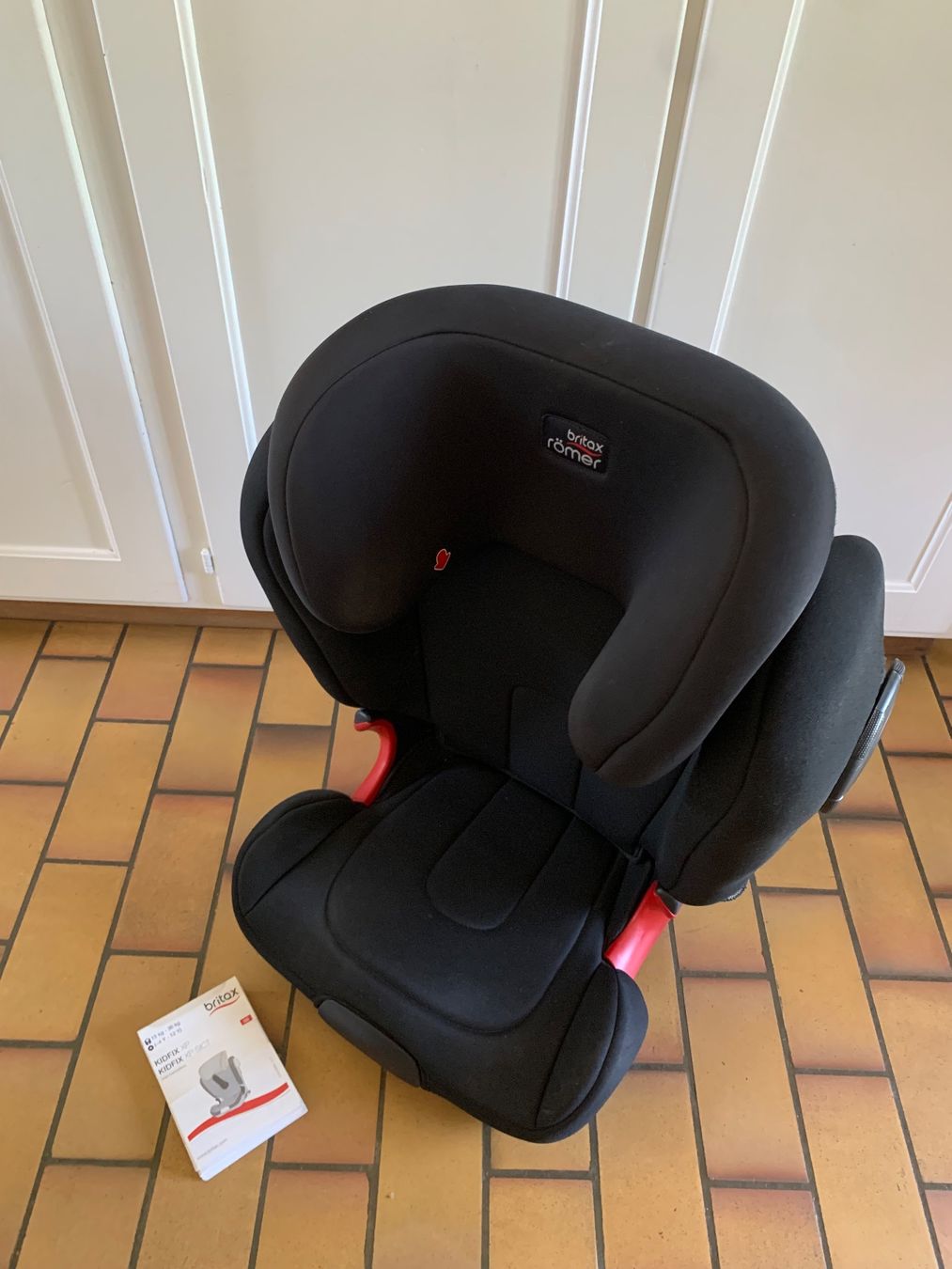 Britax Römer Seggiolini per auto: Britax Römer Kidfix XP schwarz – Usato da Obfelden venduto da Zocci