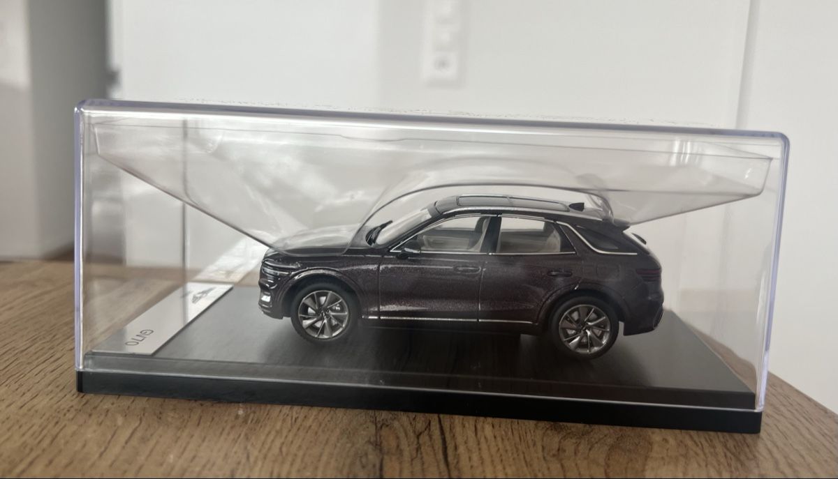 Voitures modèles: Genesis GV 70 - DIECAST Model 1:43 – Neuf (Voir description) à Rapperswil SG par zani_st 1