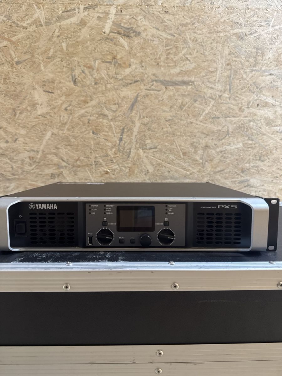 Yamaha Amplificatori: Yamaha PX5 Verstärker – Usato da Goldingen venduto da DDietziker