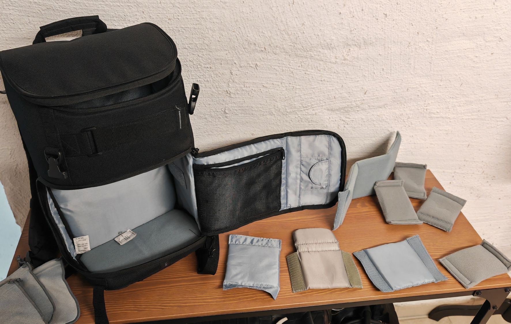 Zaini: Mantona Kamera Rucksack gross, gepolstert – Usato da Rheinsulz venduto da Dred 1