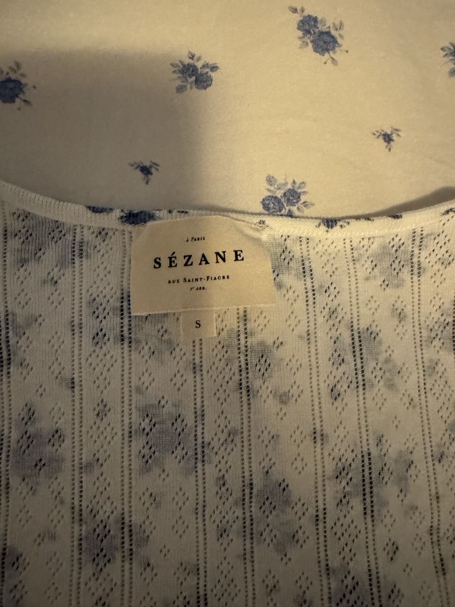 Sezane Top: Sèzane Juan Top – Nuovo (secondo la descrizione) da Aarau Rohr venduto da ash_m7hq 1