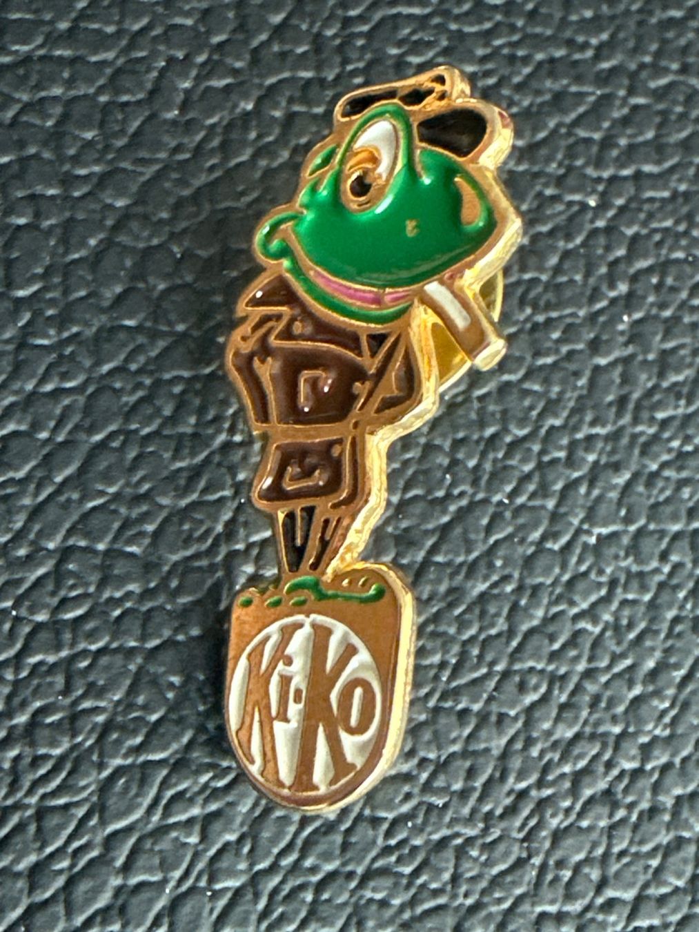 Plaquettes & Badges: Pin KIKO – D'occasion à Glattbrugg par Schweigmatt