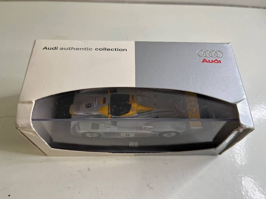 Minichamps Modellautos: 1:43 Minichamps Audi R8 Le Mans – Gebraucht aus Les Acacias von kim_2dxt 4