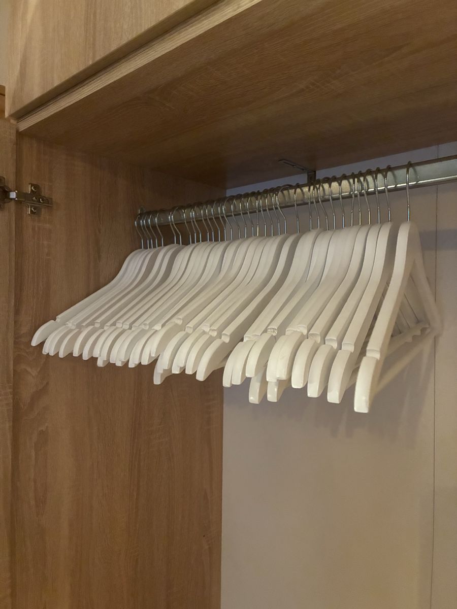 Jysk Appendiabiti: Hanger – Nuovo (secondo la descrizione) da Bern venduto da HenrietteBl