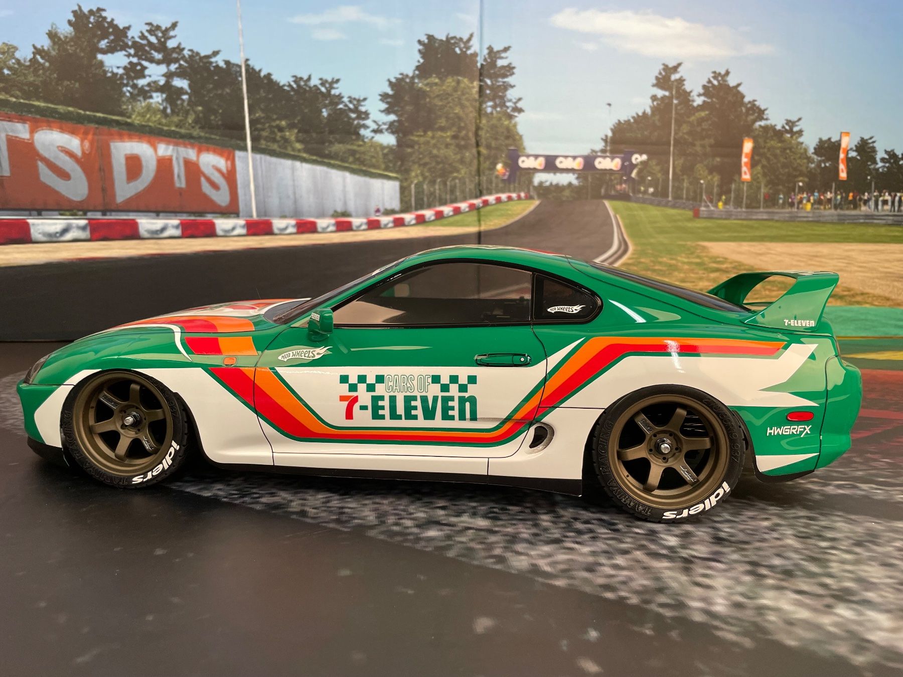 Tamiya Modellismo RC: Tamiya Toyota Supra 7 Eleven – Nuovo (secondo la descrizione) da Uznach venduto da nightcrawler 5