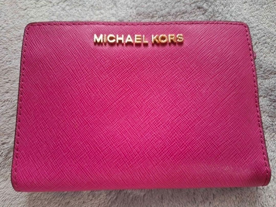 Michael Kors Portemonnaie: Portefeuille Michael Kors rose bon état – Neu (gemäss Beschreibung) aus Tannay von v1n1p00h