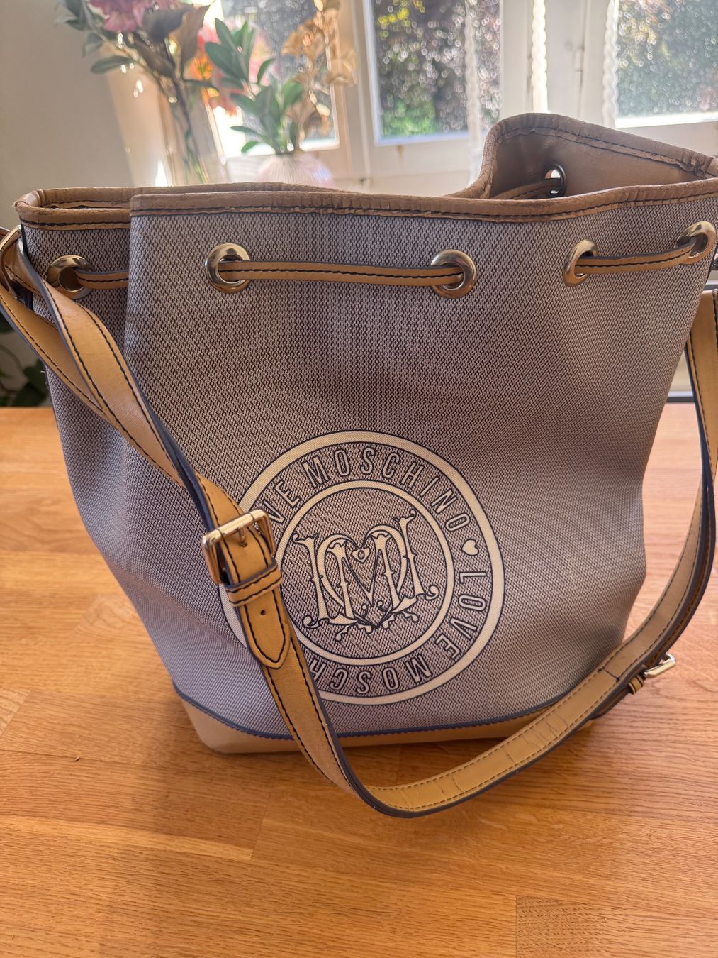 Moschino Borse da donna: Love Moschino Tasche Beuteltasche – Usato da Winterthur venduto da Julia90 4