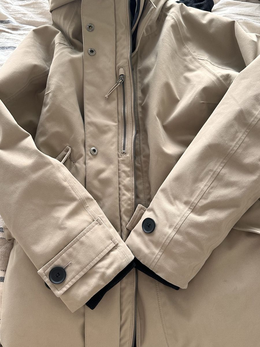 Didriksons Jacken: Didriksons Winterjacke, beige (top Zustand!) – Gebraucht aus Lenzburg von selabella