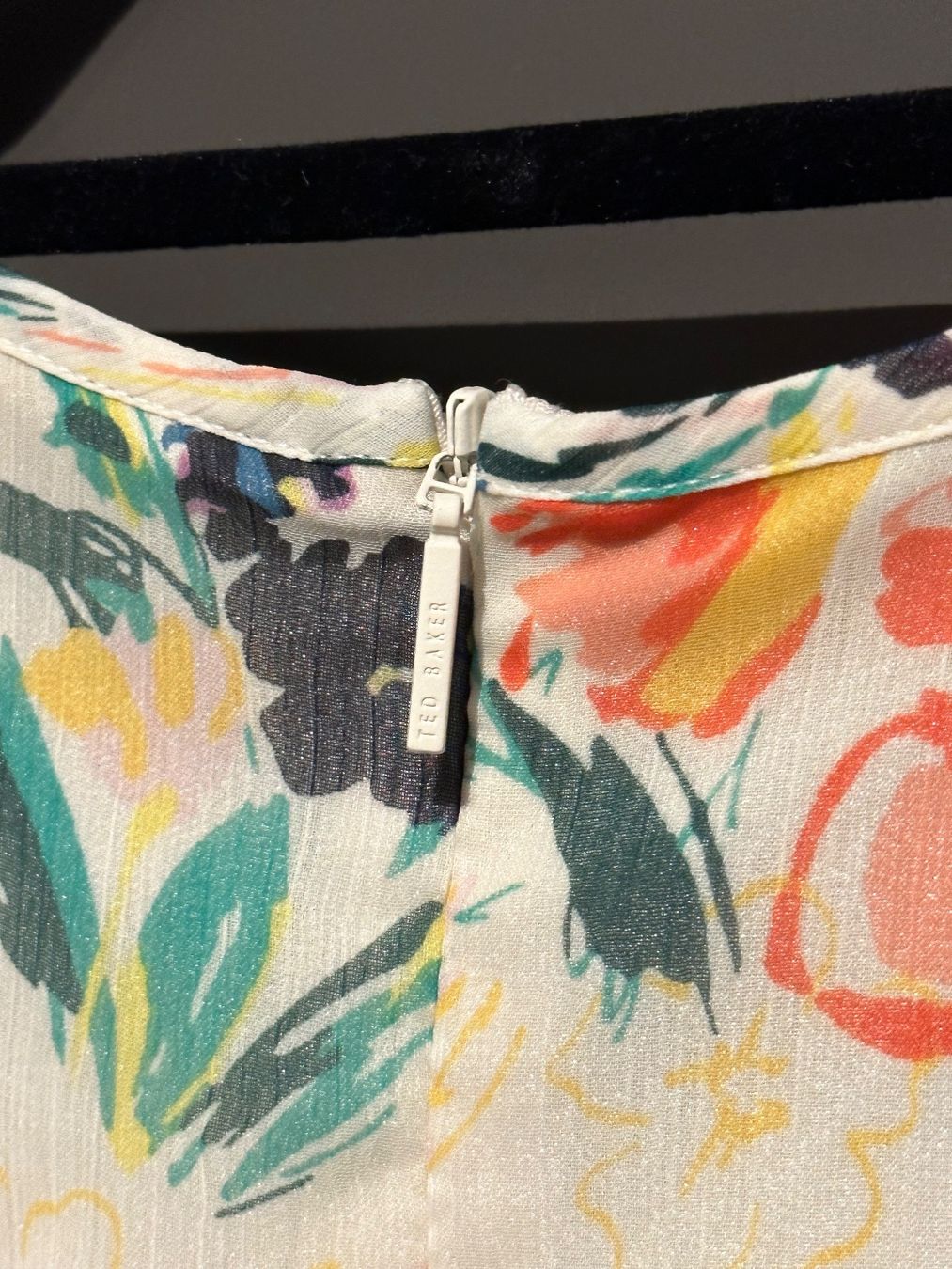 Ted Baker Vestiti: Geblümtes Ted Baker-Kleid gr.40 – Nuovo (secondo la descrizione) da Winterthur venduto da LeLe0606 5