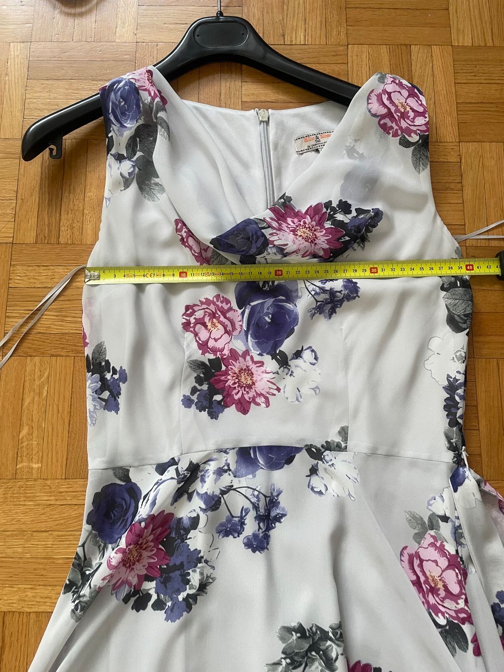 Vestiti: Sommerliches Midikleid mit Blumenmuster, Grösse 38 – Usato da Zürich venduto da Maggi1980 5