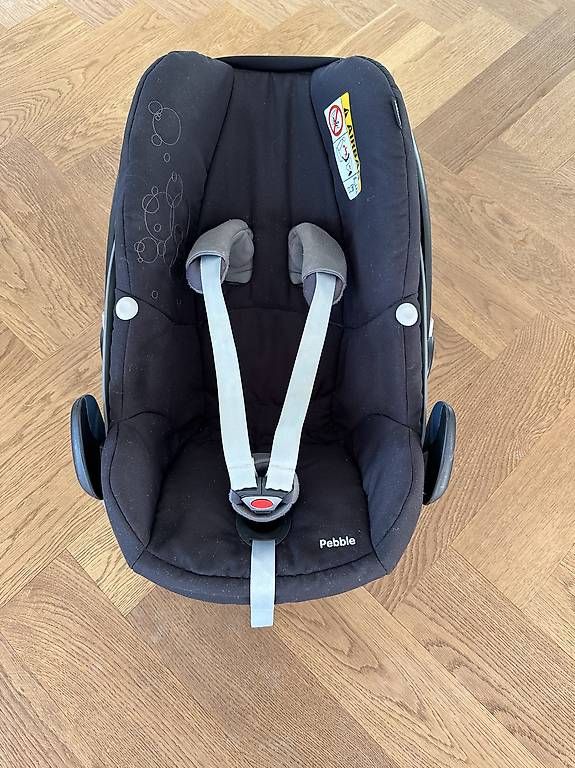 Maxi-Cosi Sièges auto: Maxi Cosi Pebble – D'occasion à Zürich par nicolas_marxer 1