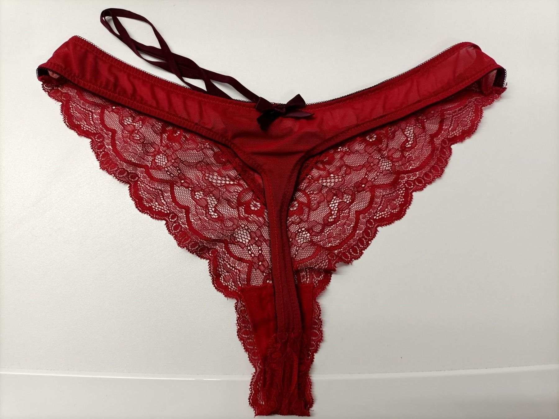 Sonstige Unterwäsche: Sexy Damen Unterwäsche - String rot – Gebraucht aus Obergösgen von asc_72pf 2