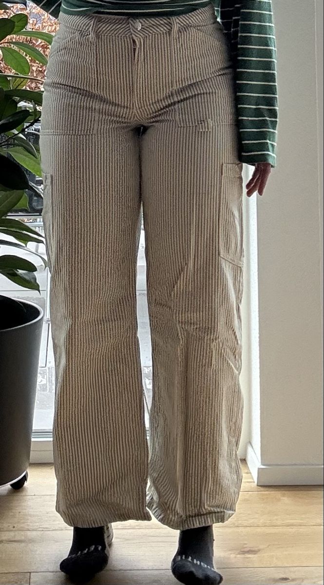 Na-kd Jeans: Na-kd pants – Usato da Münsingen venduto da ann_y7w7