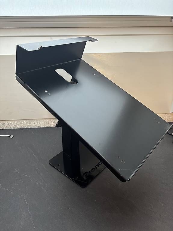 Altro in Decorazioni & Accessori: CDJ Stand / Bracket – Usato da Liebefeld venduto da ste_jkr2 1