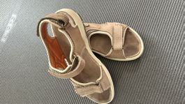 Sandales d'été en cuir pour garçons, taille 38, peu portées.