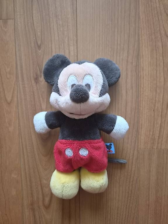 Jouets: Micky Mouse Plüschtier – D'occasion à Hinwil par sar_8w6x