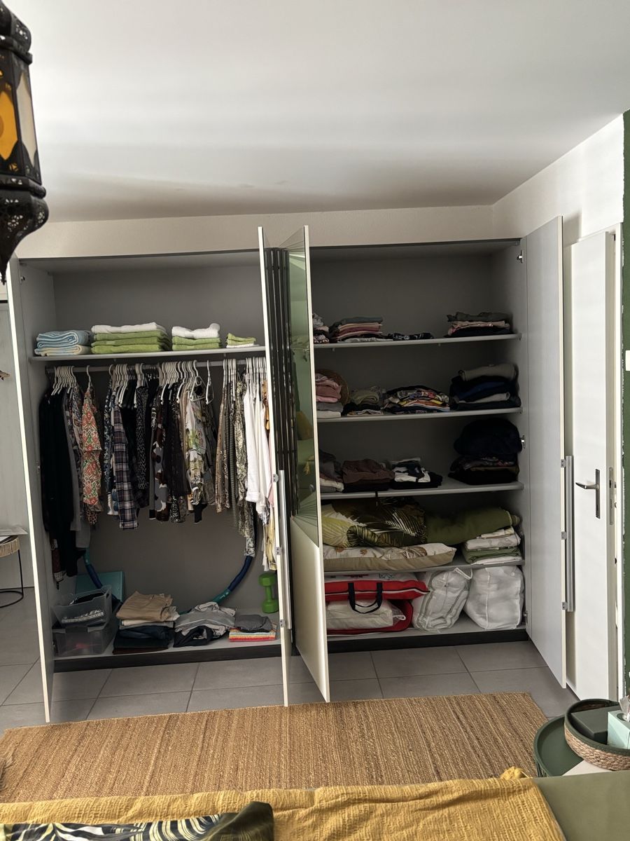 Armoires: Kleiderschrank – D'occasion à Rümlang par myBMW 2