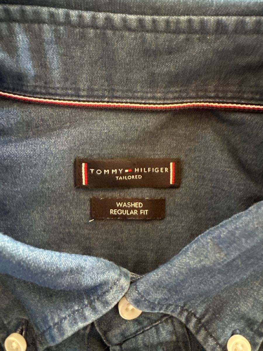 Tommy Hilfiger Camicie: Tommy Hilfiger Herren Hemd, Gr. 41, einf. Brustweite 57cm – Usato da St. Gallen venduto da mai_gd7k 2