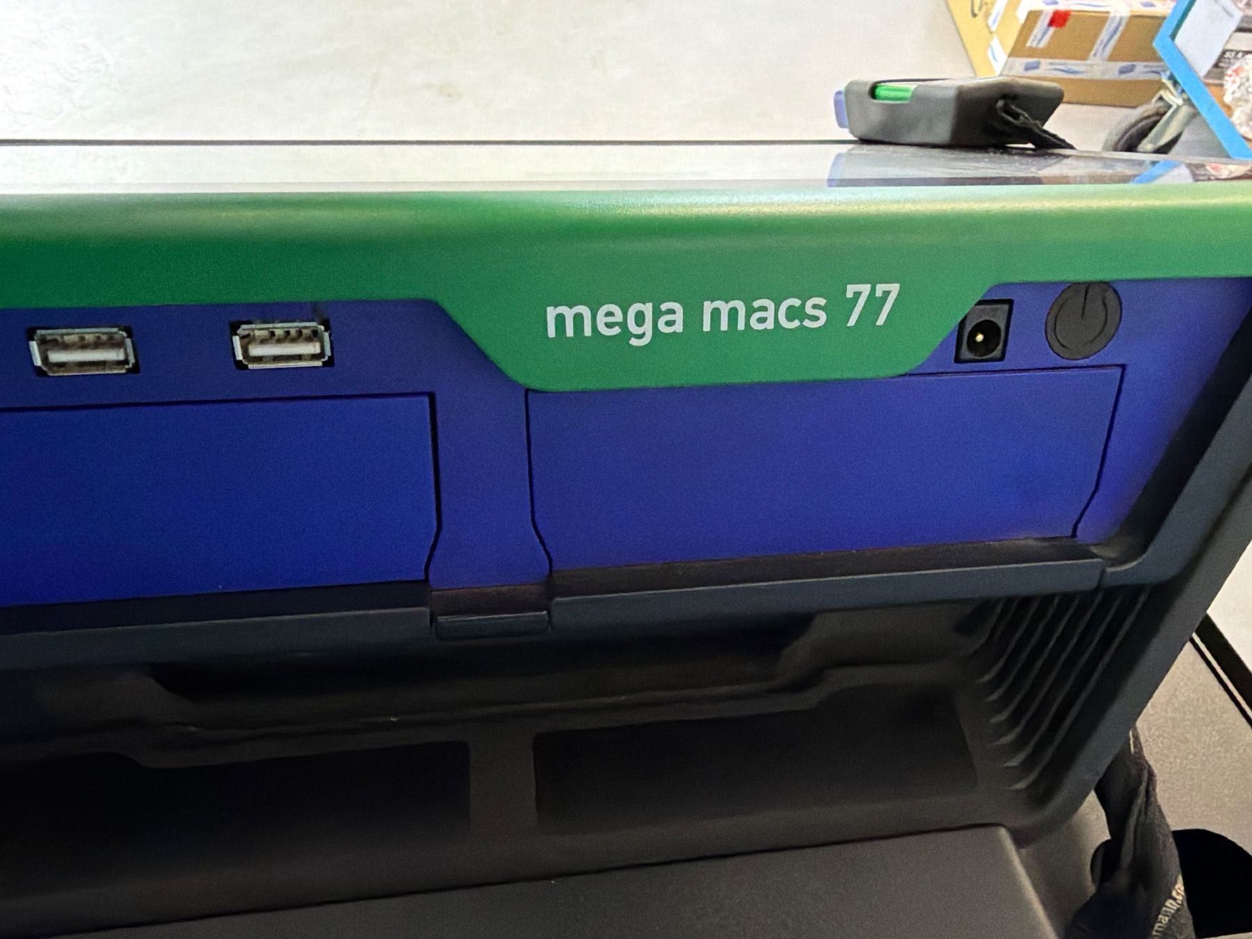Hella Gutmann Misurare: Hella Gutmann Mega Mac 77 – Usato da Bühl BE venduto da unterr 1
