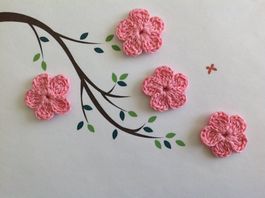 4 Stk Blumen gehäkelt, fleurs crochet, fiori uncinetto 077