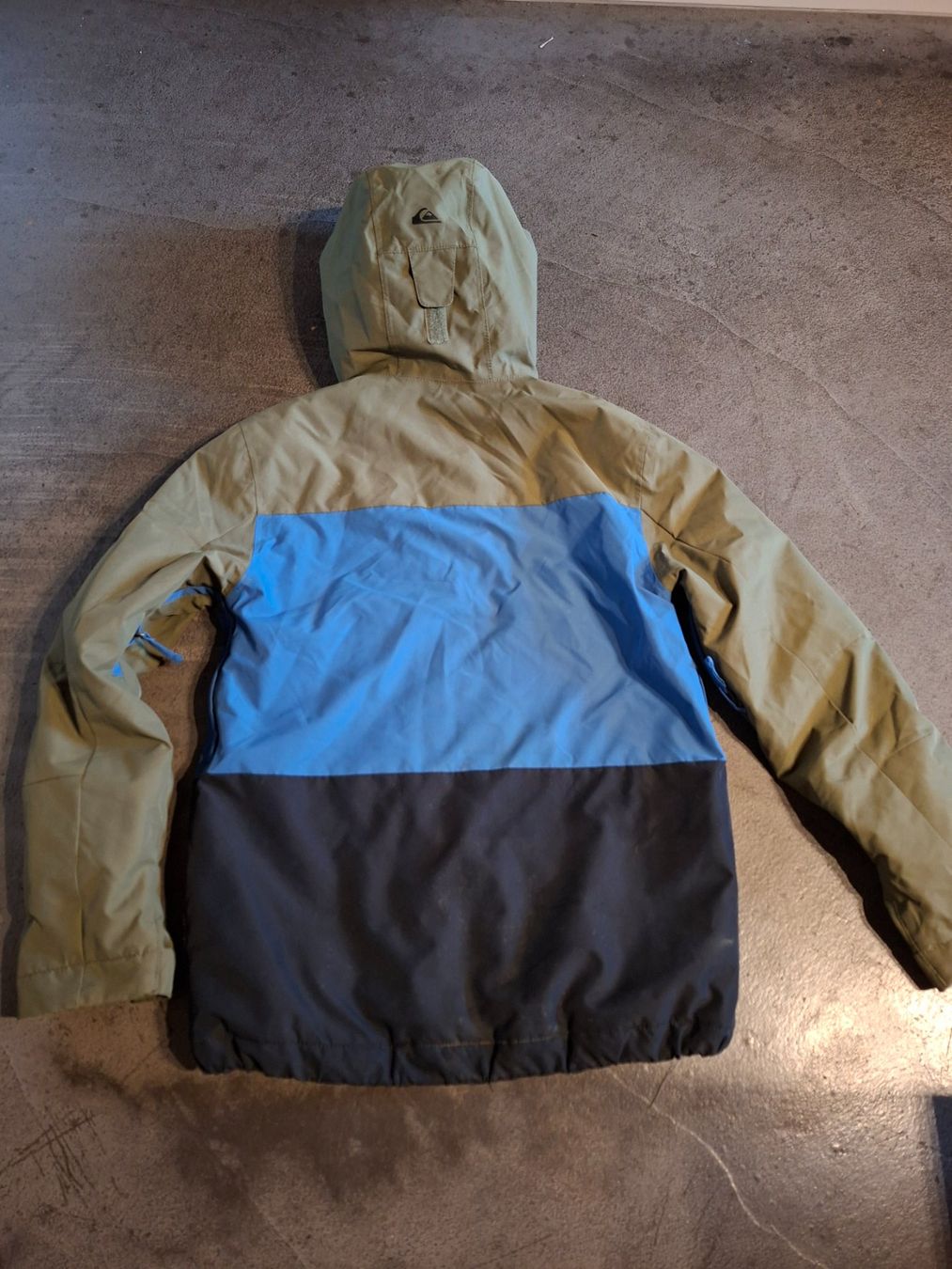 Quiksilver Completi: Quiksilver Ski/Snowboardanzug Gr. 14J. – Usato da Blankenburg venduto da mon_dbk6 2