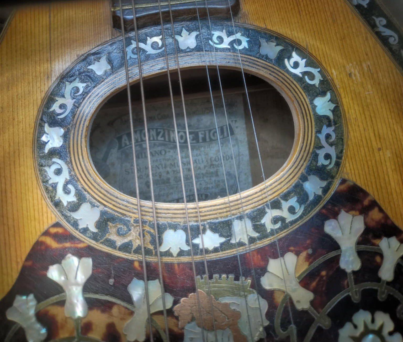 Strumenti musicali: Mandoline Antonio Monzino & Figli / vers 1900 – Usato da Le Locle venduto da borgespatricia 2