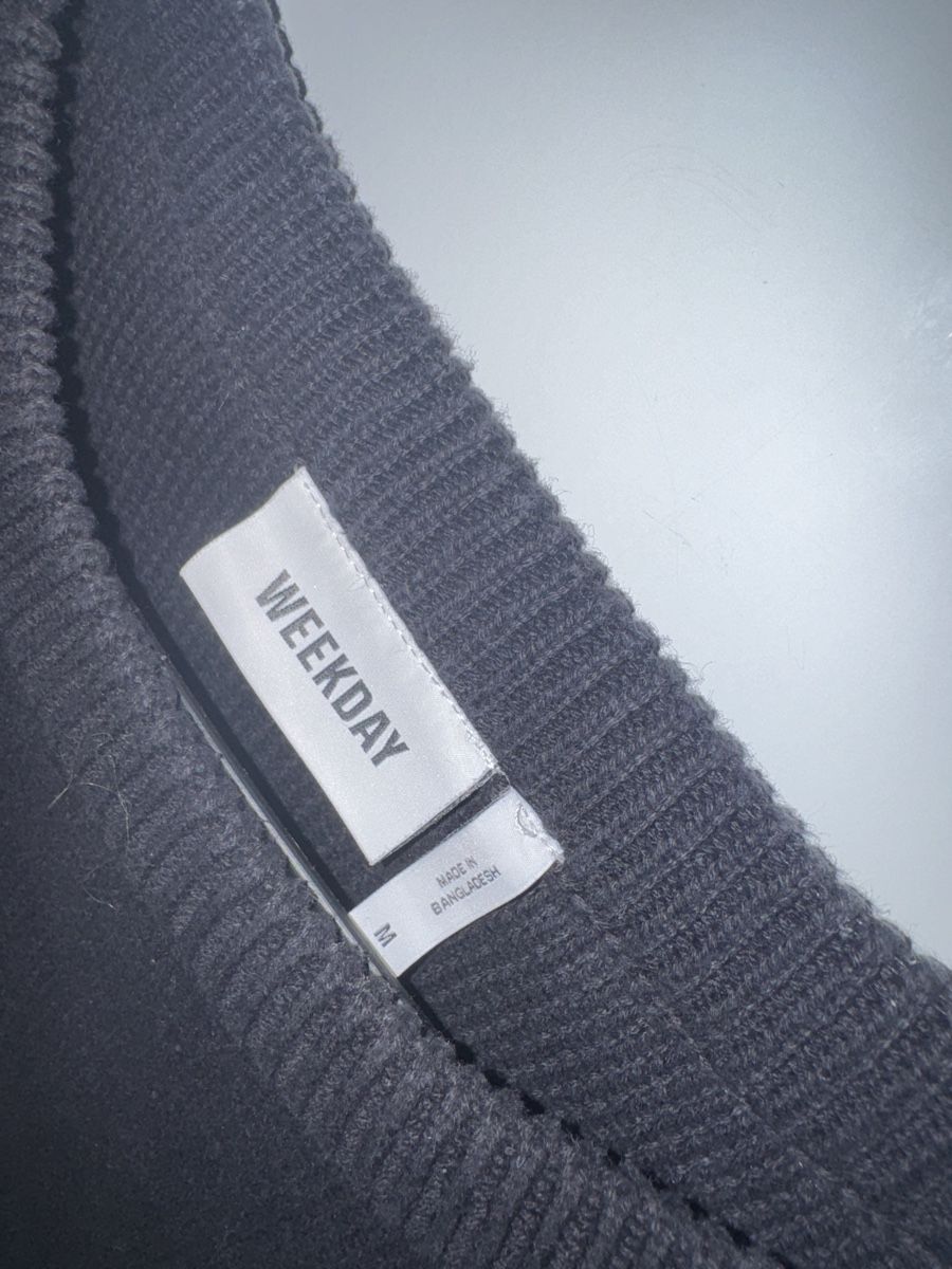 Weekday Maglioni & Felpe: Weekday Pullover – Usato da Basel venduto da GTB.Fa 2
