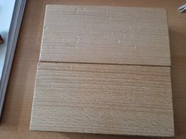 Zwei Holzklotz