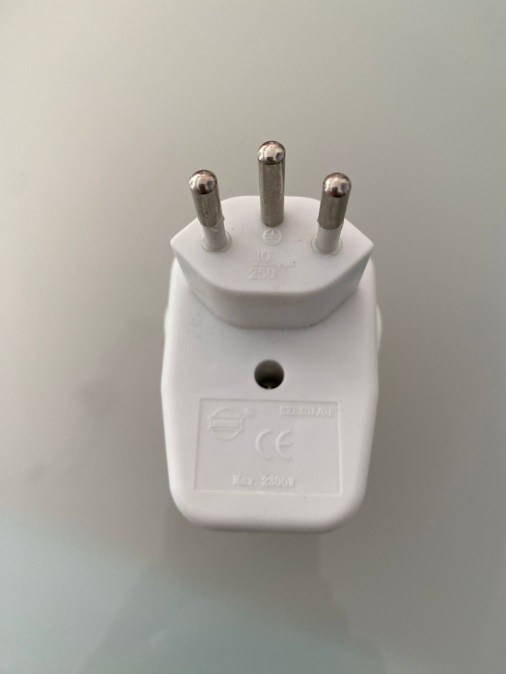 Spine: Steckdosenerweiterung: Elektrische Geräte einfach abschalten – Usato da Bern venduto da eric_lewis 2