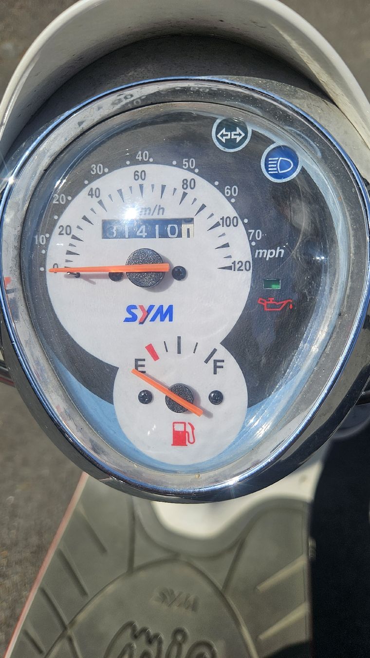 Sym Scooters: SYM Mio 100 - Rote – Gebraucht aus Häutligen von rickywills45 4