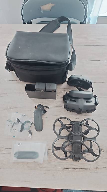Modellismo RC: DJI Avata 2 Fly More Combo (Three Batteries) – Usato da Wald ZH venduto da Connorsjohn
