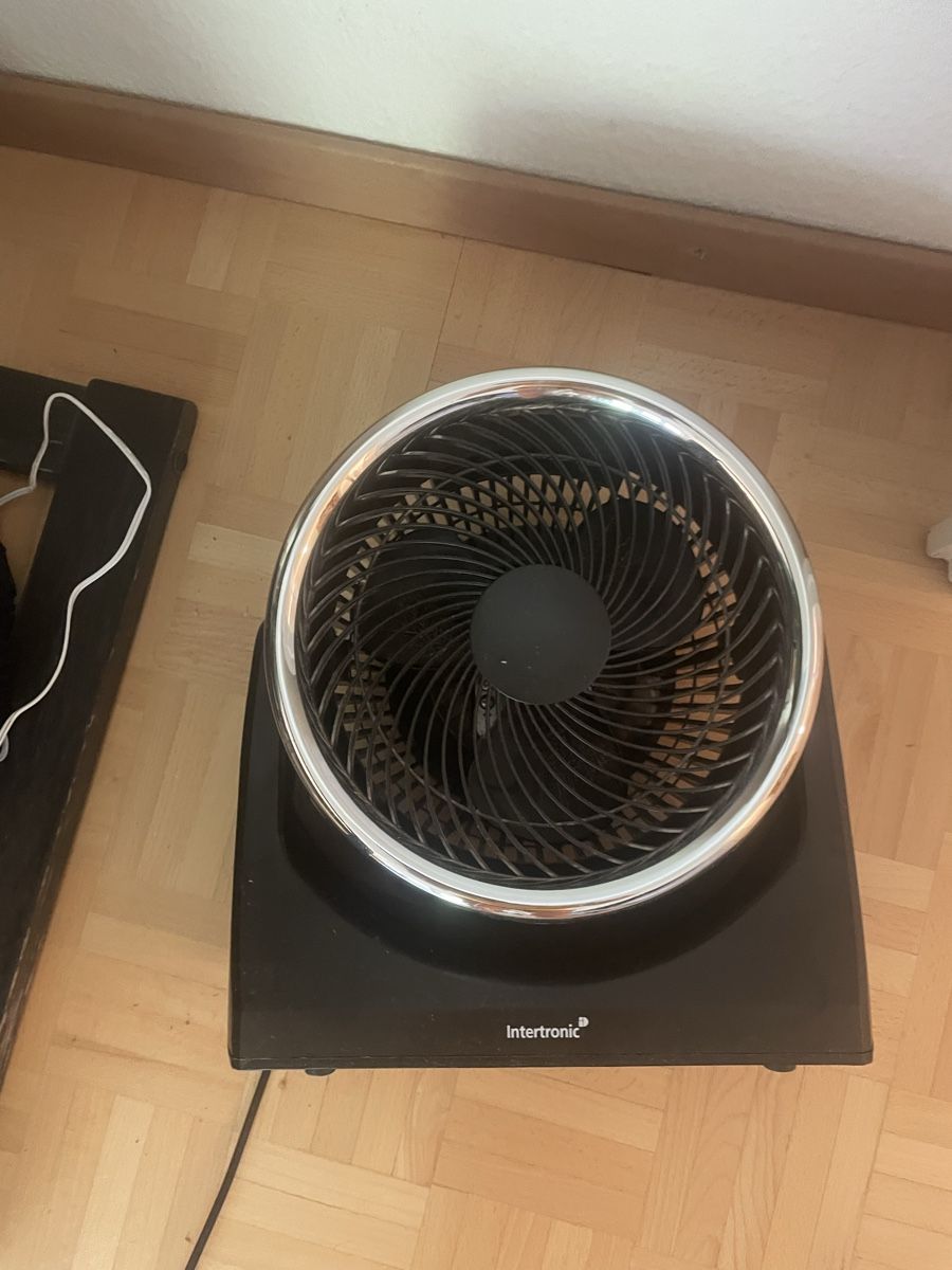 Ventilatoren: Table fan black silver – Gebraucht aus Zürich von ana_6dl5 6