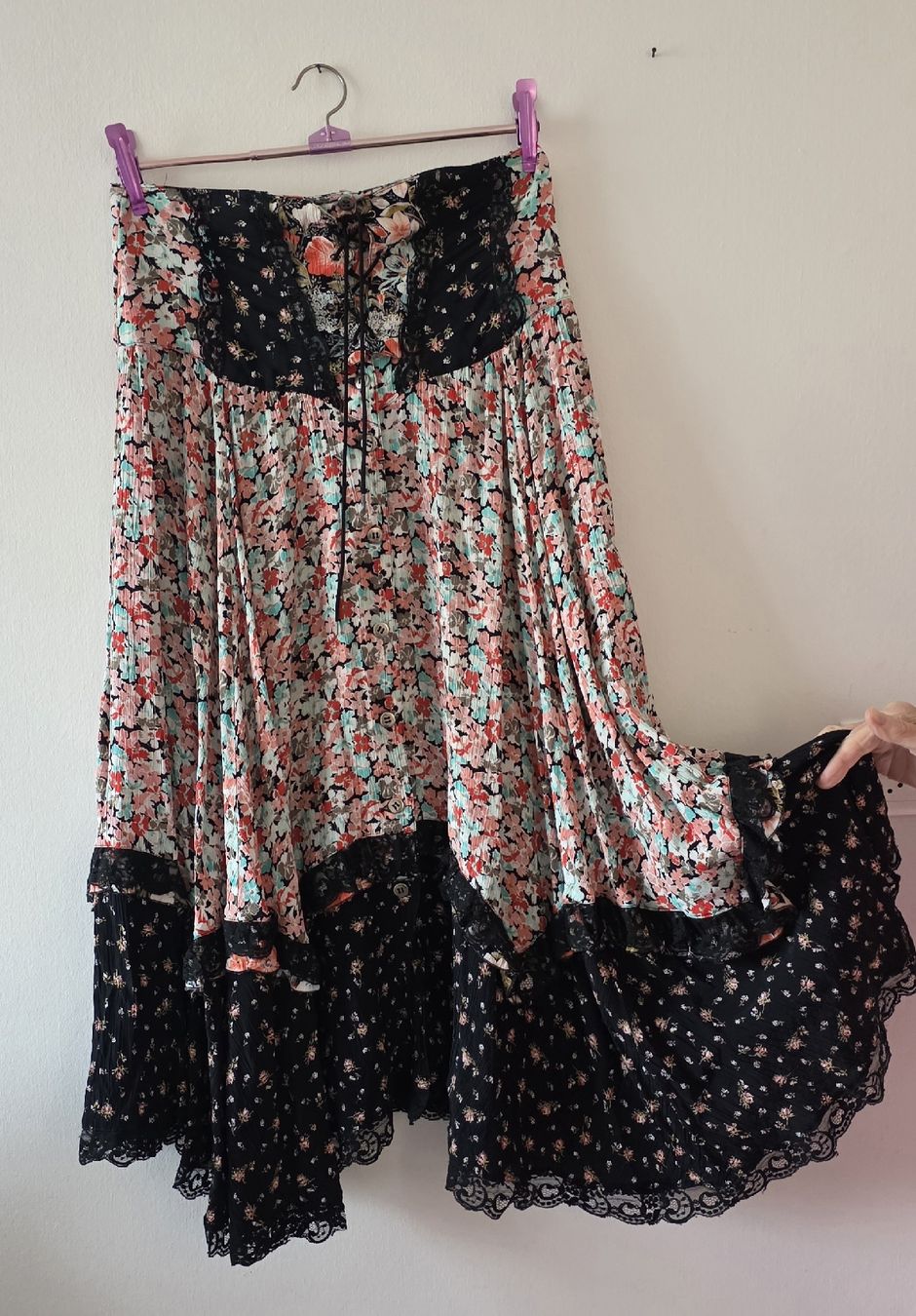 Gonne: Vintage Blumen Rock mit Spitze, Gr. 38 – Usato da Lyss venduto da wal_q9rg 2