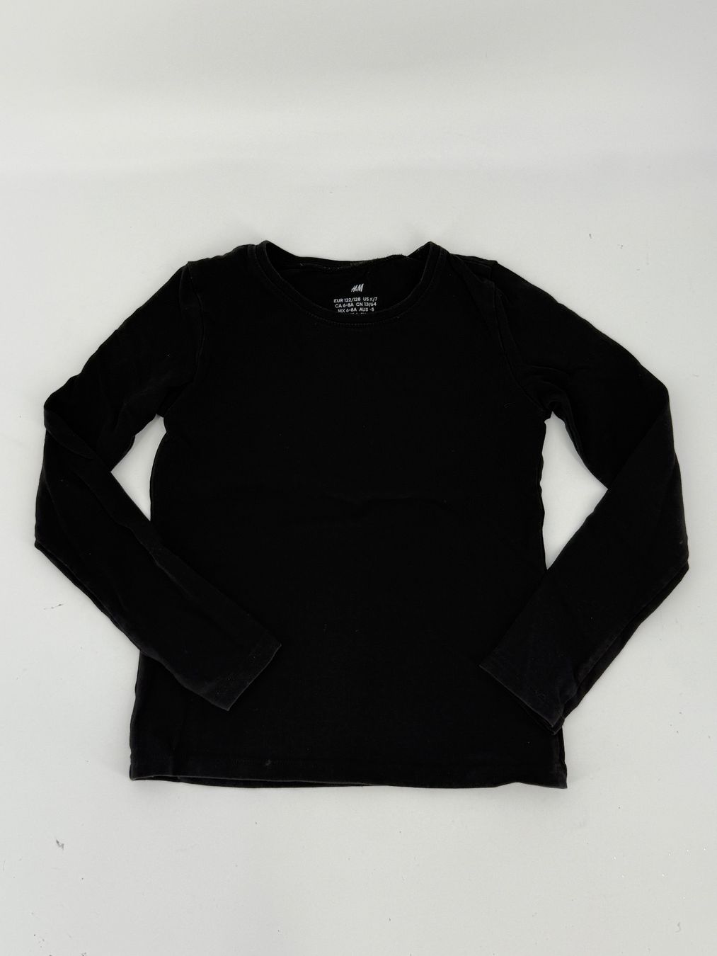 H&M Hemden, T-Shirts & Polos: H&M Basic Shirt Langarm Gr. 122/128 – Gebraucht aus Auenstein von moin.