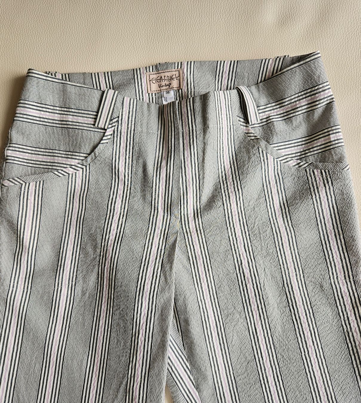 Pantaloni: Pantalon ligné Cicatrice – Usato da lausanne venduto da josianemuller 1
