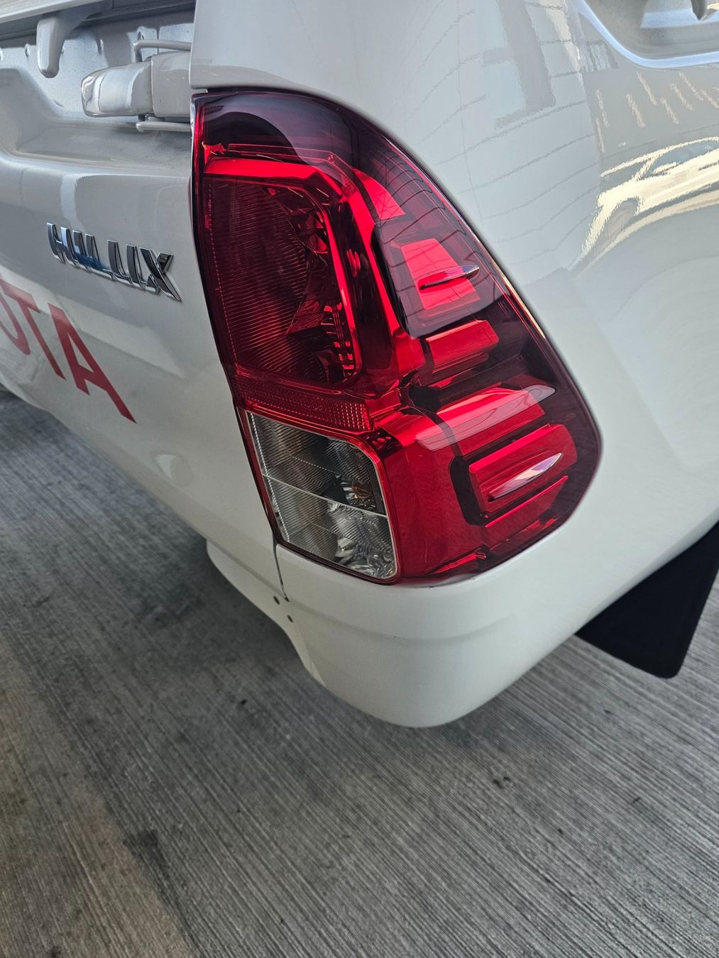 Toyota Tutti pezzi di ricambio auto: Toyota Hilux Rücklichter – Nuovo (secondo la descrizione) da Schaanwald venduto da cvobob-speedshop