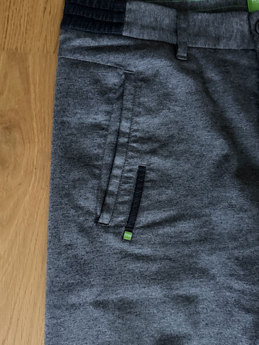 Hugo Boss Pantaloni: Boss pants – Usato da Zürich venduto da reg_vvr6 2