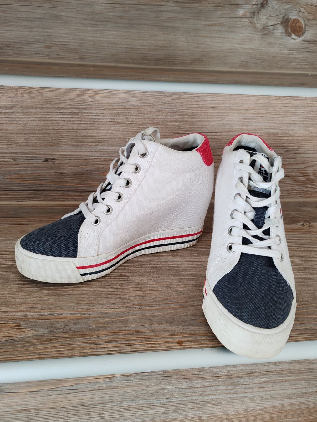 Tommy Hilfiger Scarpe da donna: TOMMY- Hilfiger JEANS Sneakers – Usato da Egnach venduto da bgdo26