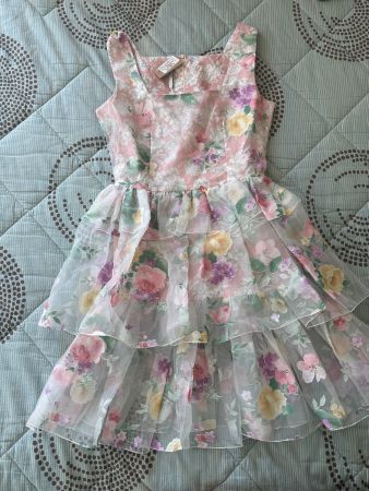 Wunderschönes geblümtes Stufenkleid von Alcoolique, neu