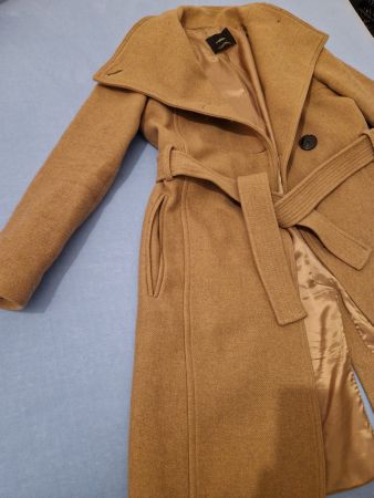 Schicker Damenmantel Gr. 36 beige, Herbst/Wintermantel