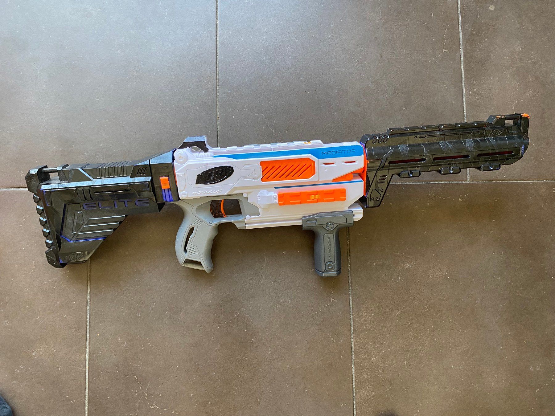 Nerf Giocattoli: 2 Nerfs mit Zubehör – Usato da Winterthur venduto da goodwood68 4