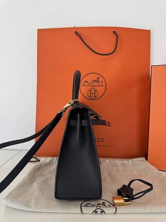Borse da donna: Hermes Kelly 25 - noire – Nuovo e nell'imballaggio originale da Wallisellen venduto da van_7rhj 2