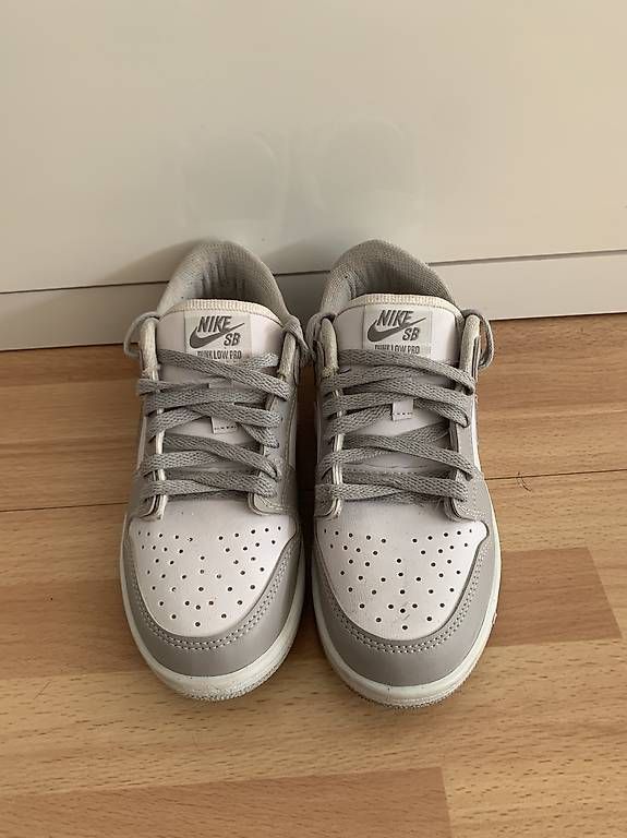 Nike Herrenschuhe: Nike Dunk Low – Gebraucht aus Lausanne von eri_wtq8