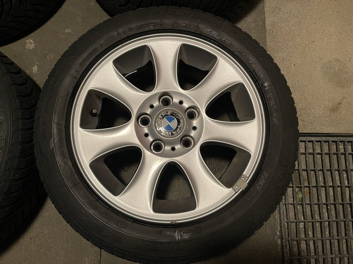 BMW Pneus & Kompletträder: BMW  Alufelgen 1er E81 E82 E87 E88 7jx16EH2 ET44 16 Zoll – Gebraucht aus Elsau von isidobrany09 5