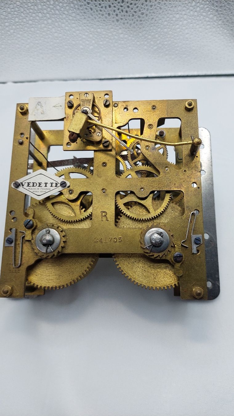 Pendules & Horloges murales: Mouvement de pendule Vedette – D'occasion à Marsens par Jogowatchclock 1